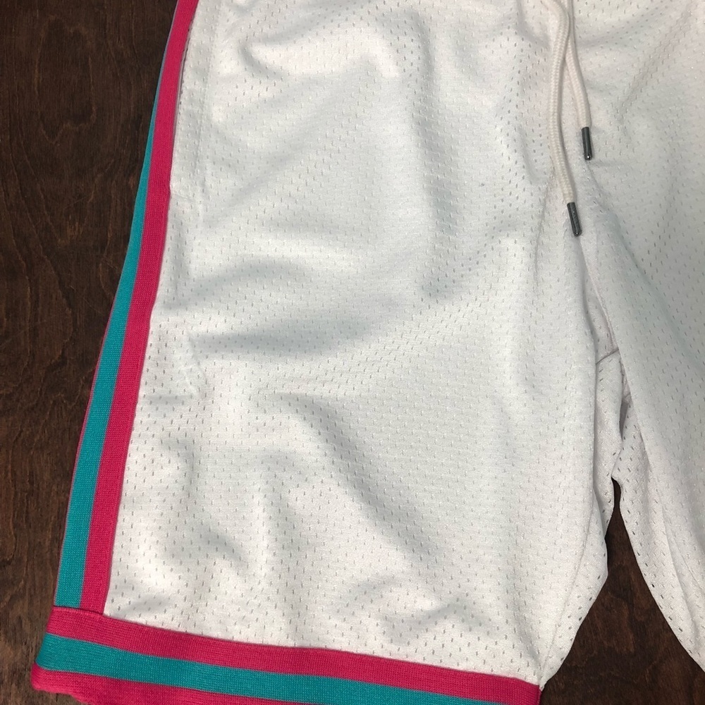 Bespoke Shorts Various sizes - Picture 6 of 8